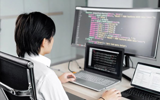 河池 ,php声明和调用变量的符号是什么？